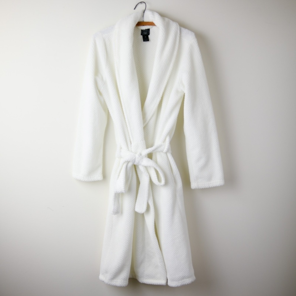Laura Ashley Robe Womens M White Solid‎ Belted Fluffy Cozy Long Sleeve Pockets